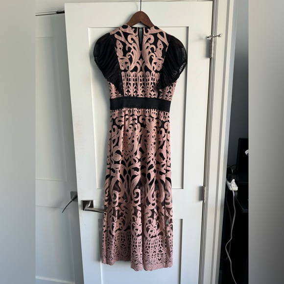 Brocade and Tulle Dress - Picture 5 of 5